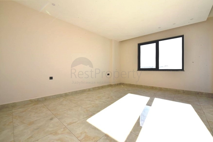 Пентхаус 2+1 с видом на море на Клеопатре