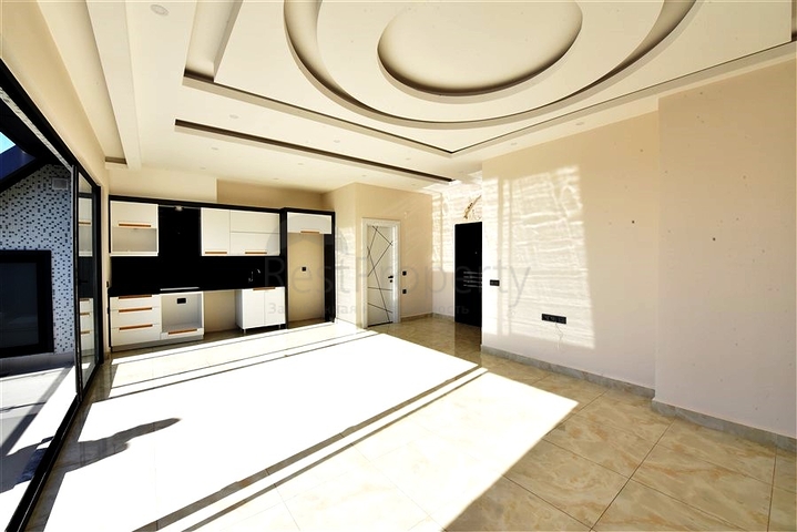 Пентхаус 2+1 с видом на море на Клеопатре