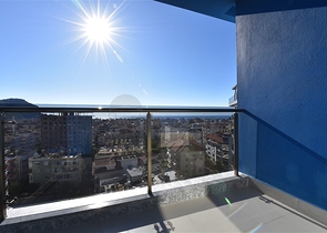 Пентхаус 2+1 с видом на море на Клеопатре