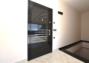 Пентхаус 2+1 с видом на море на Клеопатре