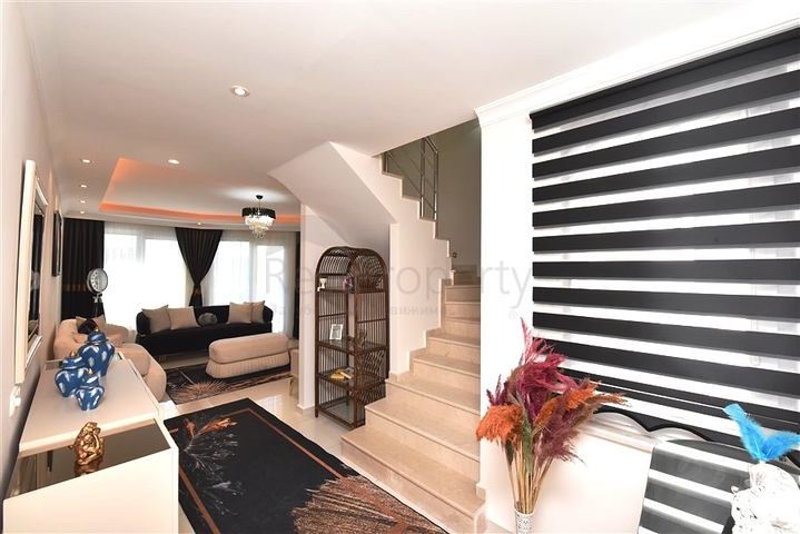 Пентхаус планировкой 2+1 на Клеопатре