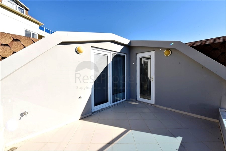 Пентхаус планировкой 2+1 на Клеопатре