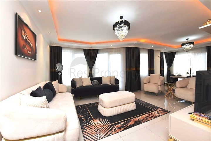 Пентхаус планировкой 2+1 на Клеопатре