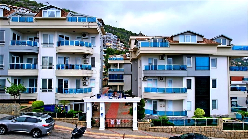 Пентхаус планировкой 2+1 на Клеопатре