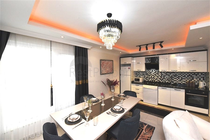 Пентхаус планировкой 2+1 на Клеопатре