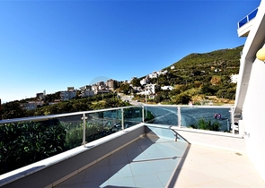 Пентхаус планировкой 2+1 на Клеопатре