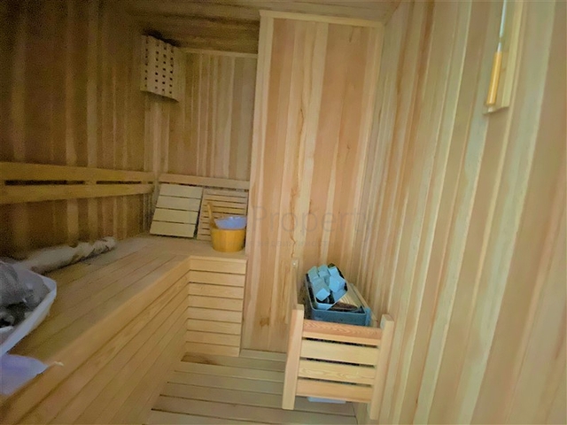 Пентхаус с панорамным видом на море в районе Тосмур