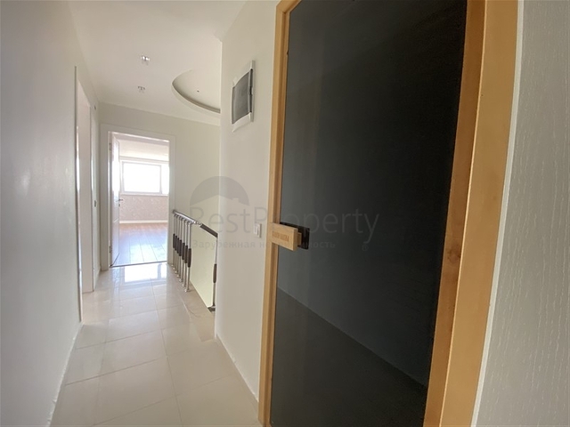 Пентхаус с панорамным видом на море в районе Тосмур