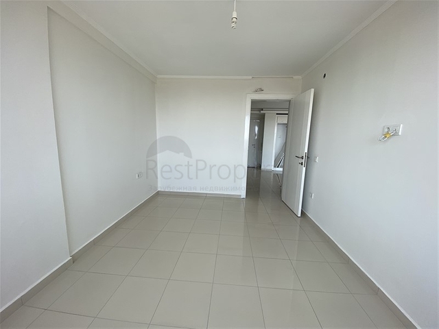 Пентхаус с панорамным видом на море в районе Тосмур