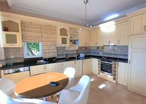 Видовая вилла в районе Каргыджак