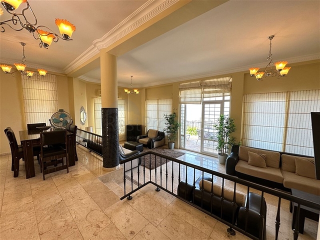 Вилла 4+1 в элитном районе Каргыджак 