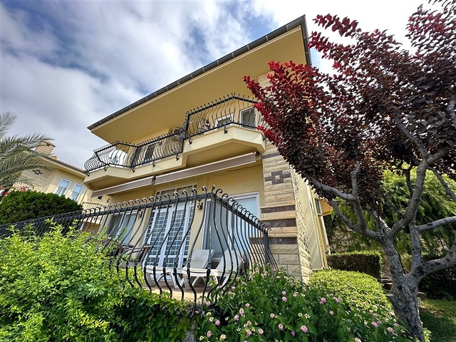 Вилла 4+1 в элитном районе Каргыджак 