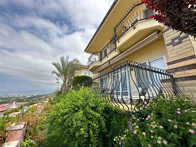 Вилла 4+1 в элитном районе Каргыджак 