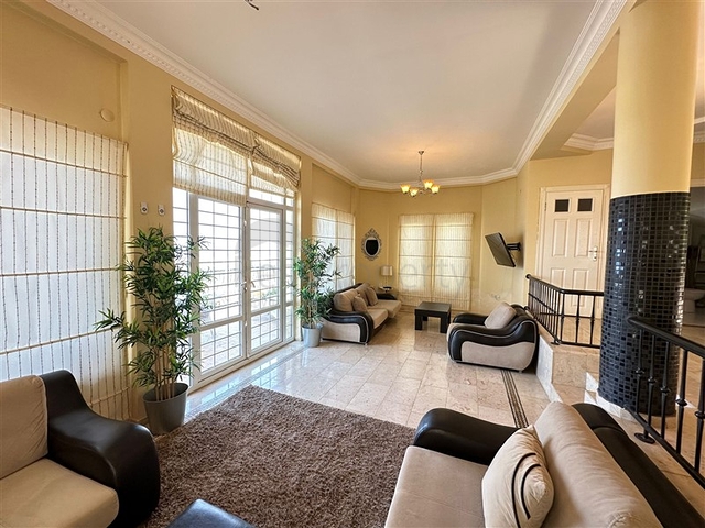 Вилла 4+1 в элитном районе Каргыджак 