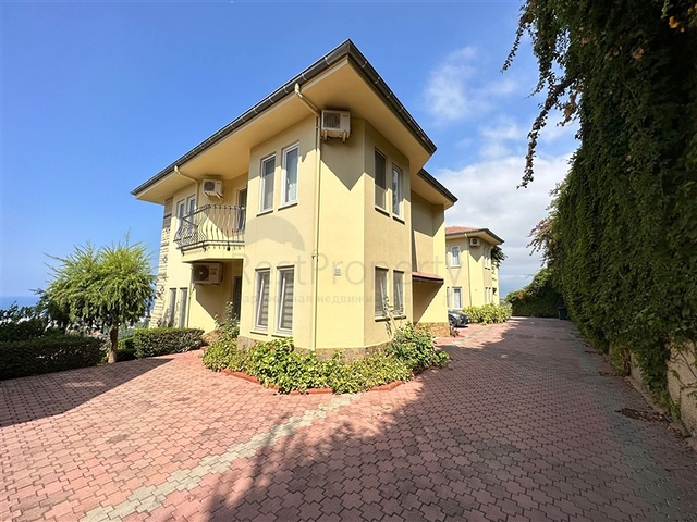 Вилла 4+1 в элитном районе Каргыджак 