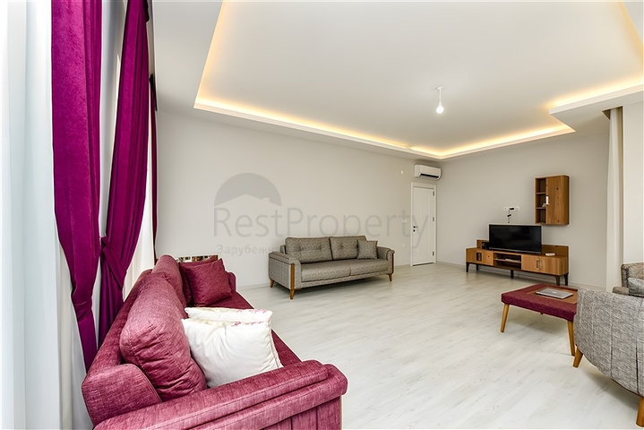 Квартира планировки 2+1 с отдельной кухней в новом доме 