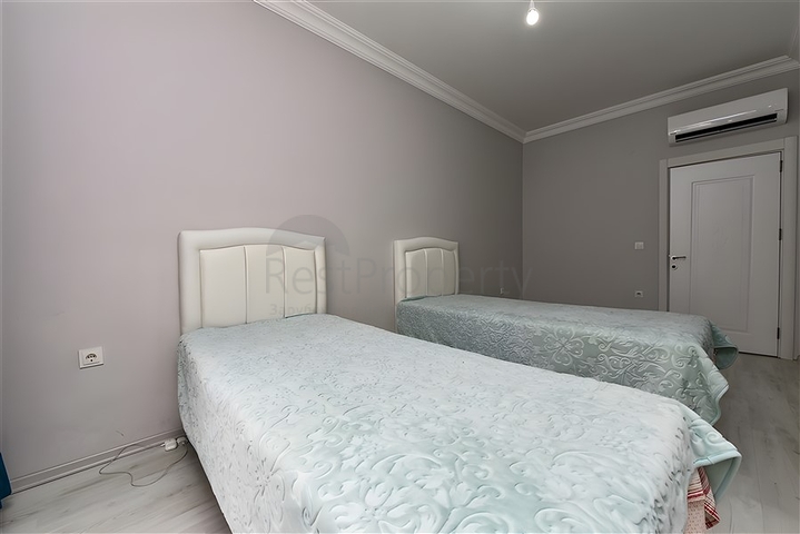 Квартира планировки 2+1 с отдельной кухней в новом доме 