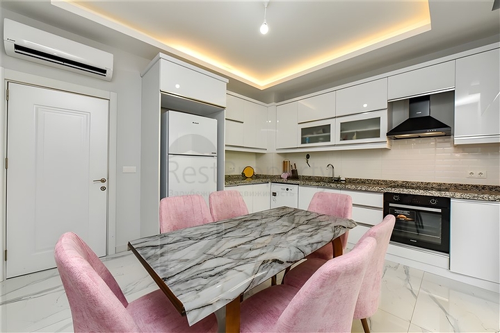 Квартира планировки 2+1 с отдельной кухней в новом доме 