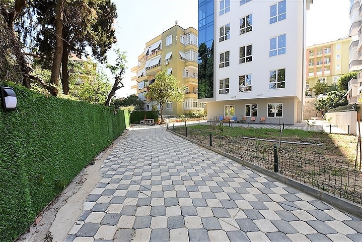 Квартира планировки 2+1 с отдельной кухней в новом доме 