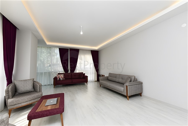 Квартира планировки 2+1 с отдельной кухней в новом доме 