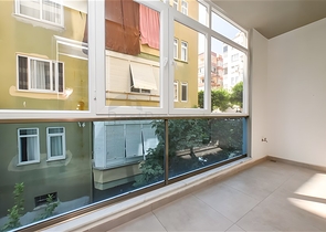 Квартира планировки 2+1 с отдельной кухней в новом доме 