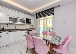 Квартира планировки 2+1 с отдельной кухней в новом доме 