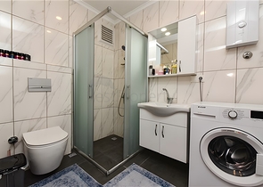 Квартира планировки 2+1 с отдельной кухней в новом доме 