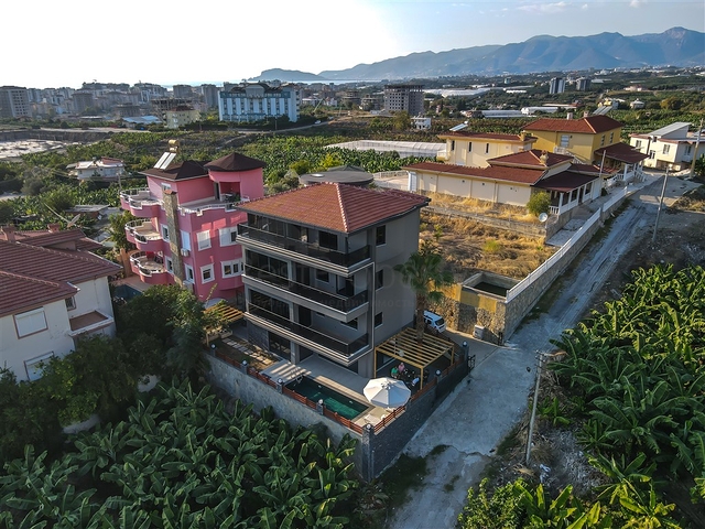 Большая вилла 4+2 в знаменитом районе Махмутлар