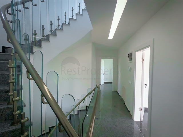 Большая вилла 4+2 в знаменитом районе Махмутлар