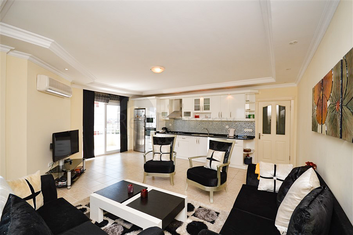 Просторная квартира 3+1 в районе Тосмур