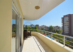 Просторная квартира 3+1 в районе Тосмур