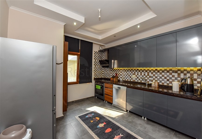 Просторная квартира в районе Оба