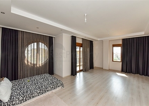 Просторная квартира в районе Оба