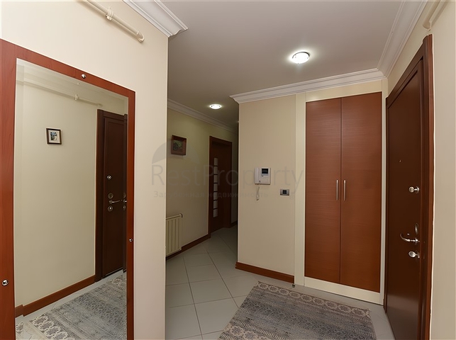 Меблированная квартира 2+1 в комплексе на первой береговой линии в центре Алании