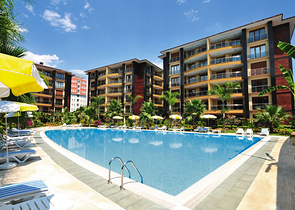 Меблированная квартира 2+1 в комплексе на первой береговой линии в центре Алании