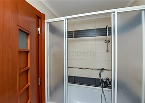 Меблированная квартира 2+1 в комплексе на первой береговой линии в центре Алании