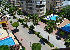 Просторная квартира 2+1 в популярном районе Махмутлар