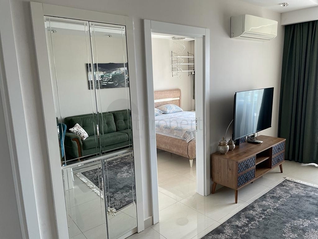 Готовая к проживанию квартира 1+1 с шикарным видом на море