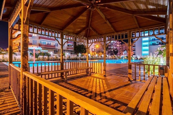 Готовая к проживанию квартира 1+1 с шикарным видом на море