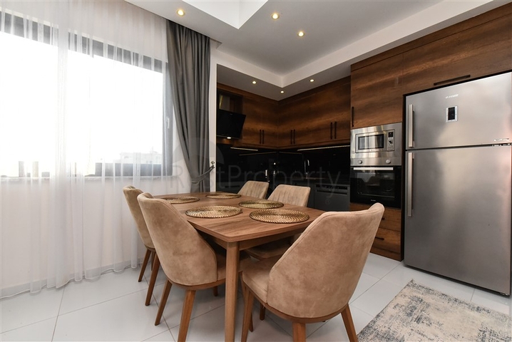 Большая квартира в аренду в комплексе с отельной инфраструктурой в районе Махмутлар! 