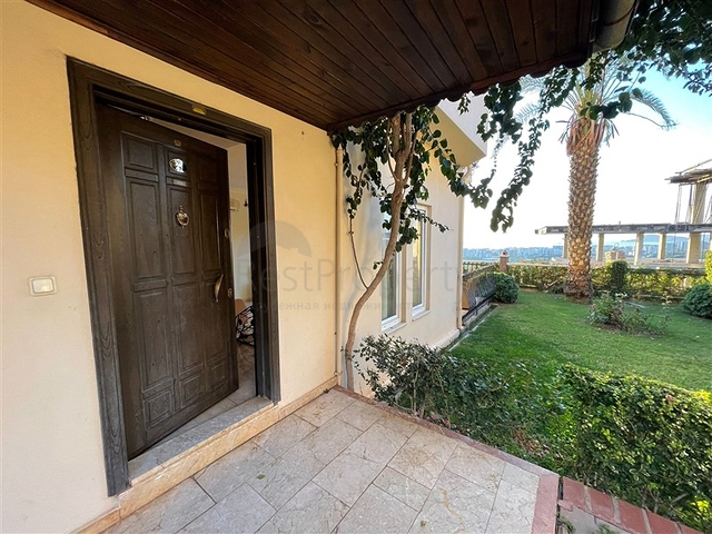 Вилла планировкой 3+1 в элитном районе Каргыджак с панорамным видом на море