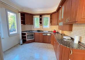 Вилла планировкой 3+1 в элитном районе Каргыджак с панорамным видом на море