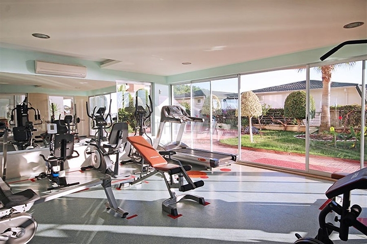 Пентхаус 4+1 с дизайнерским ремонтом и шикарным видом на море