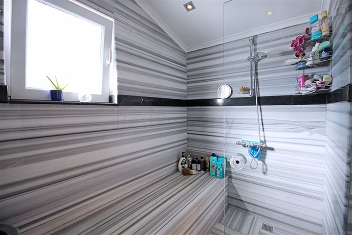 Пентхаус 4+1 с дизайнерским ремонтом и шикарным видом на море