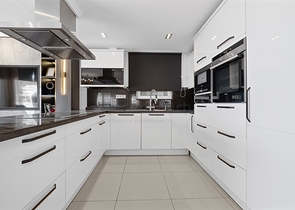 Пентхаус 4+1 с дизайнерским ремонтом и шикарным видом на море