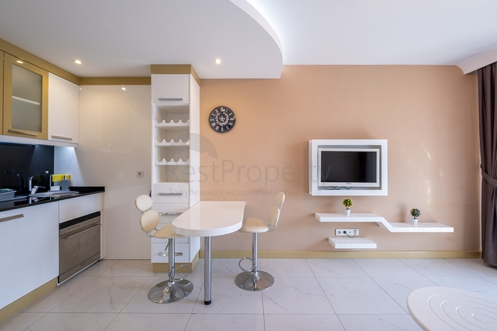 Двухкомнатная уютная квартира в удачной локации в районе Клеопатра