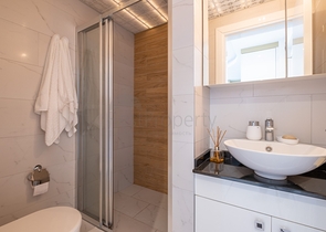 Двухкомнатная уютная квартира в удачной локации в районе Клеопатра