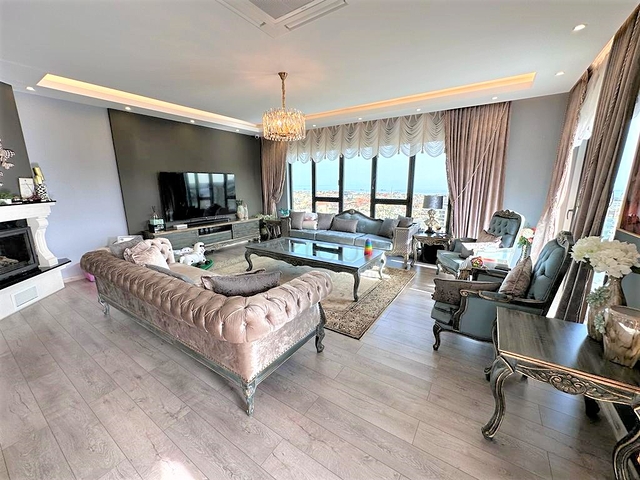 Просторный пентхаус с прекрасным видом на море в самом центре Алании 