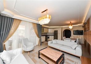 Просторная квартира у моря планировкой 2+1 в центральном районе Оба