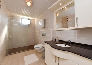 Просторная квартира у моря планировкой 2+1 в центральном районе Оба